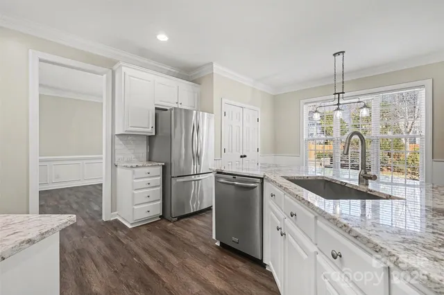 $555,000 | 9529 Numenore Drive, Charlotte, NC 28269
