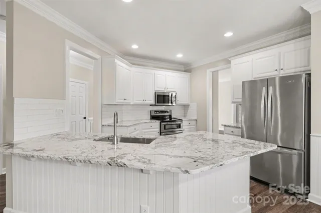 $555,000 | 9529 Numenore Drive, Charlotte, NC 28269