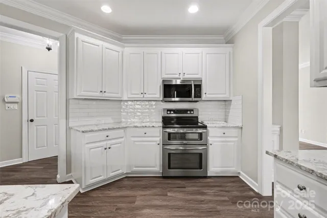 $555,000 | 9529 Numenore Drive, Charlotte, NC 28269