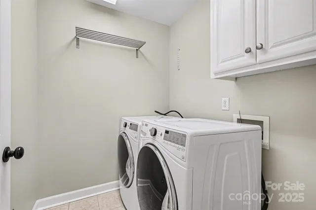 $555,000 | 9529 Numenore Drive, Charlotte, NC 28269