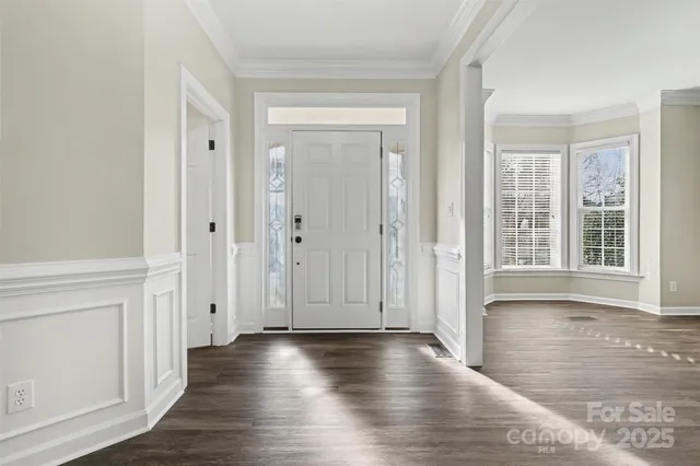 $555,000 | 9529 Numenore Drive, Charlotte, NC 28269