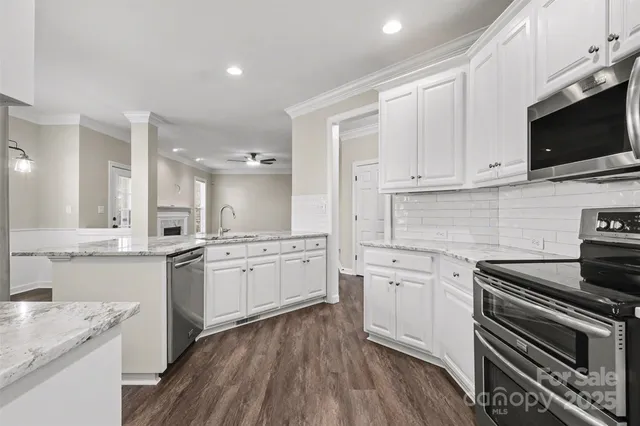 $555,000 | 9529 Numenore Drive, Charlotte, NC 28269