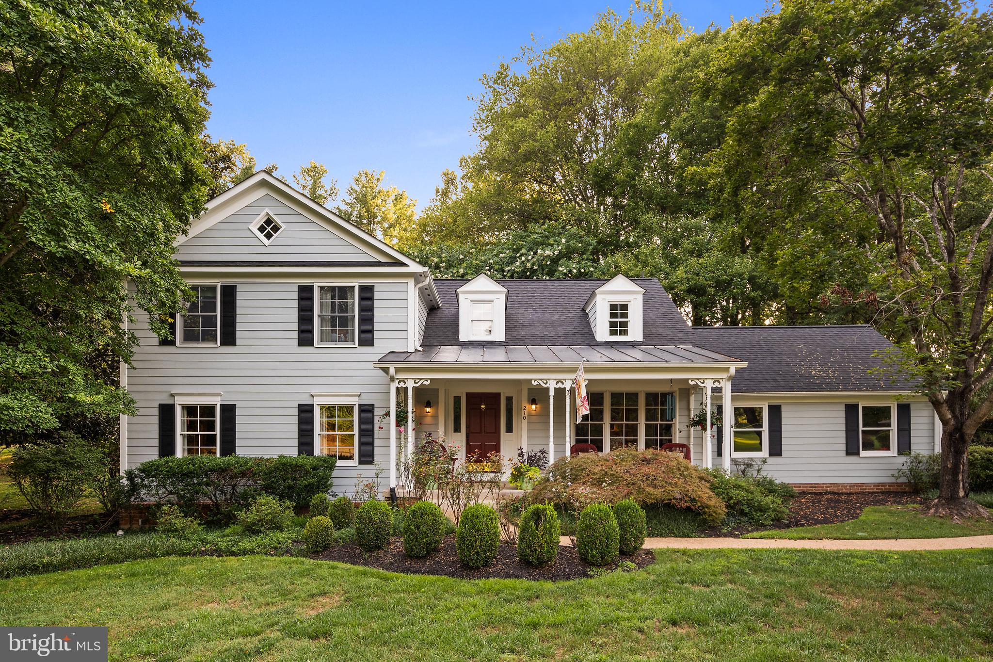210 Falcon Ridge Road Great Falls, VA 22066 - Photo 6 of 49 Gallery Image 6