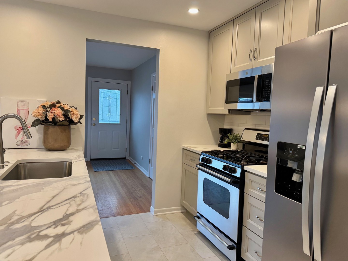 1411 Anthony Road Wheeling, IL 60090 - Photo 14 of 37