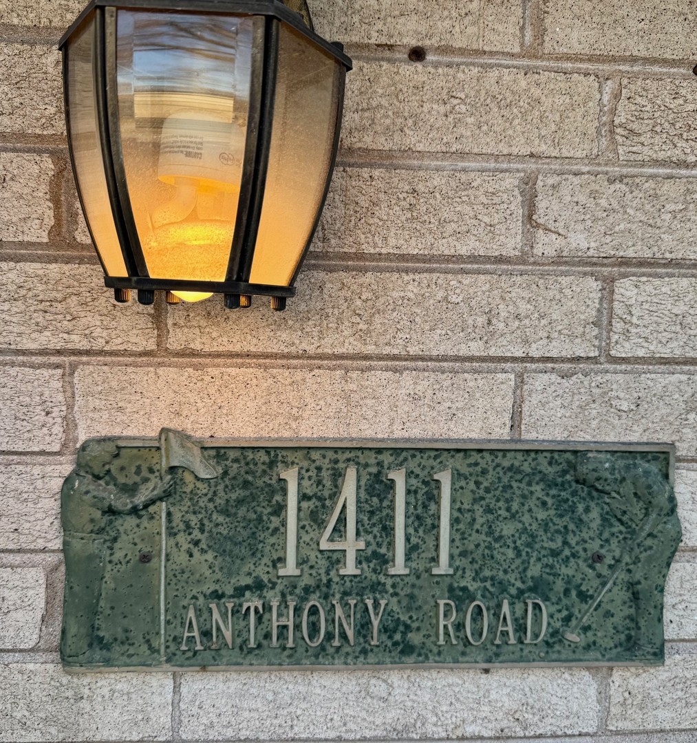 1411 Anthony Road Wheeling, IL 60090 - Photo 10 of 37