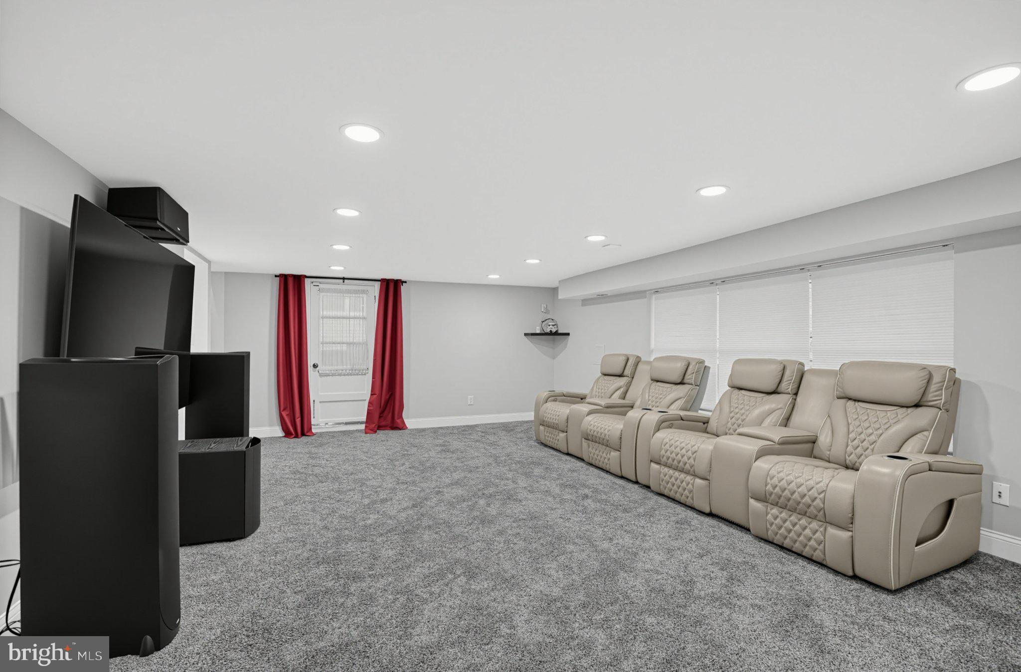 131 Jacqueline Avenue Delran, NJ 08075 - Photo 28 of 42 Great room with entrance to outside patio