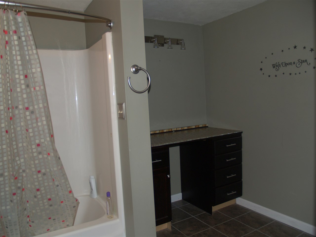 10 Clinton Court, Unit 10 Merrimack, NH 03054 - Photo 17 of 17 Gallery Image 17