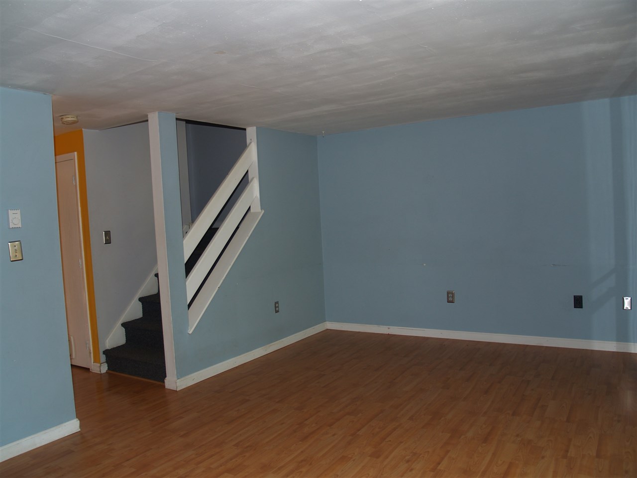 10 Clinton Court, Unit 10 Merrimack, NH 03054 - Photo 7 of 17 Gallery Image 7