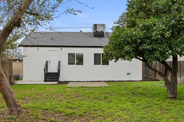 $299,000 | 811 Francis Way, Yuba City, CA 95991