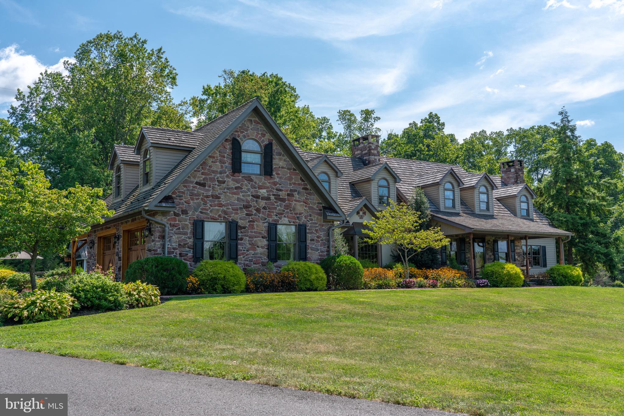 3276 Hillegass Road Pennsburg, PA 18073 - Photo 2 of 60 Gallery Image 2