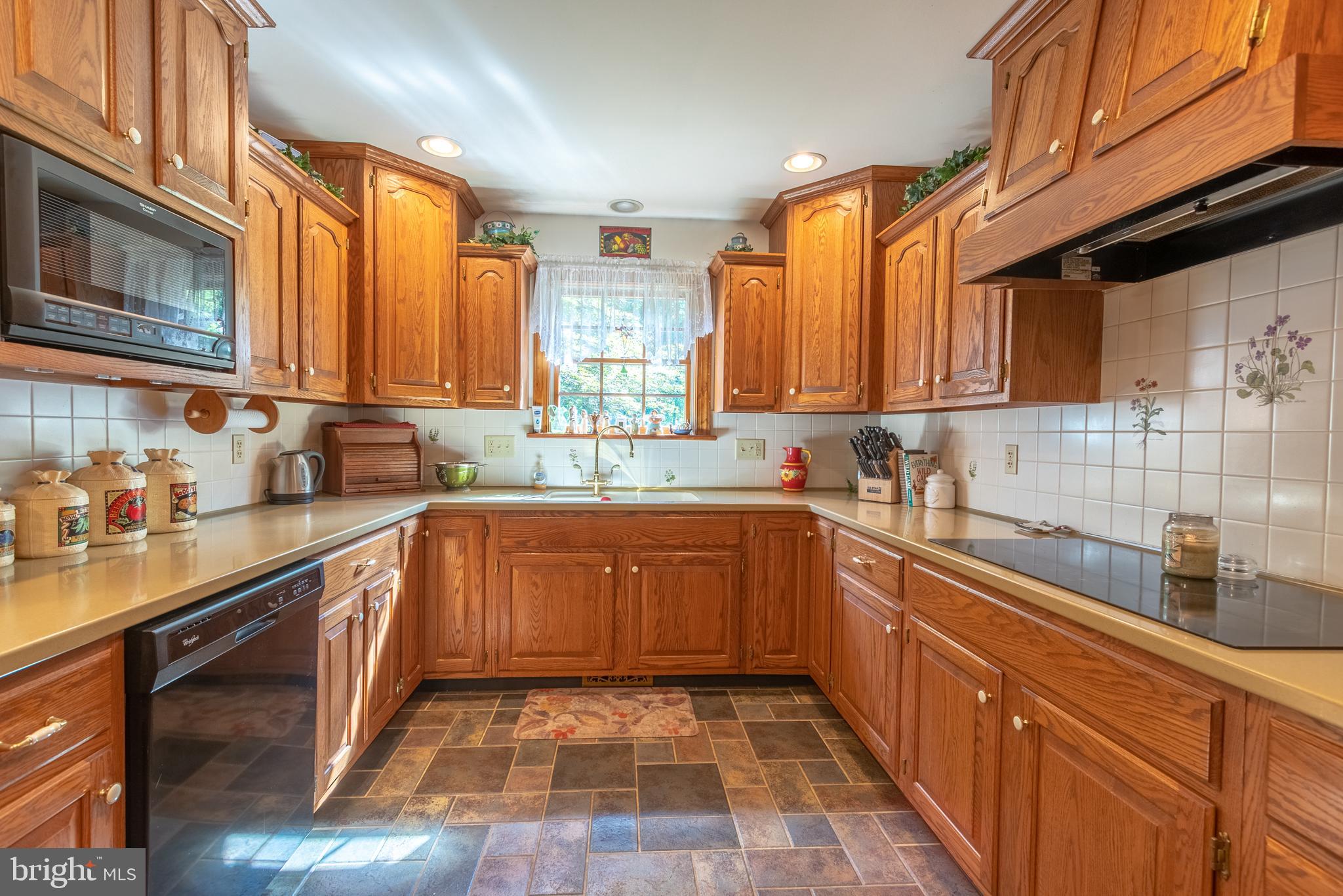 3276 Hillegass Road Pennsburg, PA 18073 - Photo 17 of 60 Gallery Image 17