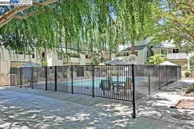 $455,000 | 2720 Oak Road, Unit 127, Walnut Creek, CA 94597
