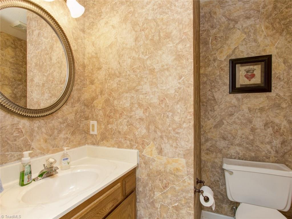 4112 Appleton Road Greensboro, NC 27405 - Photo 18 of 30 Gallery Image 18