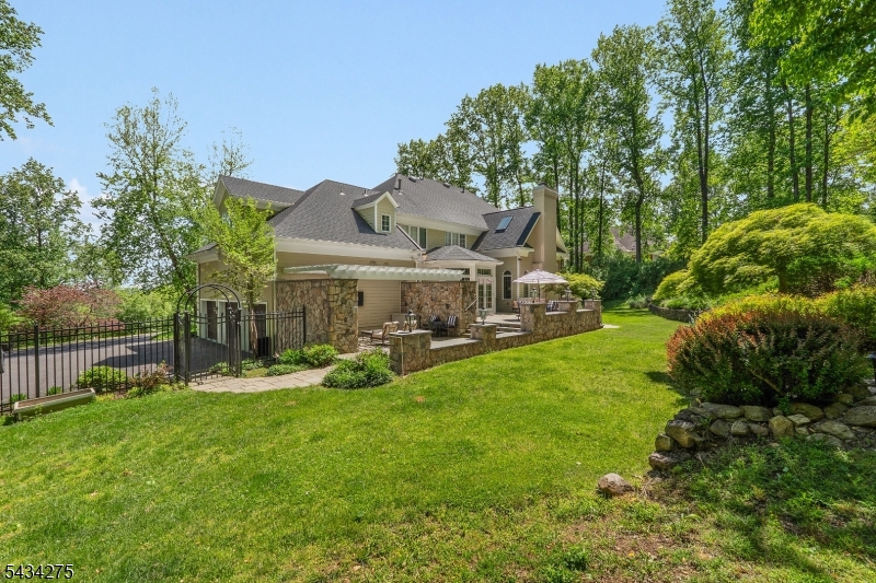 7 Chilton Road Chester, NJ 07930 - Photo 6 of 47