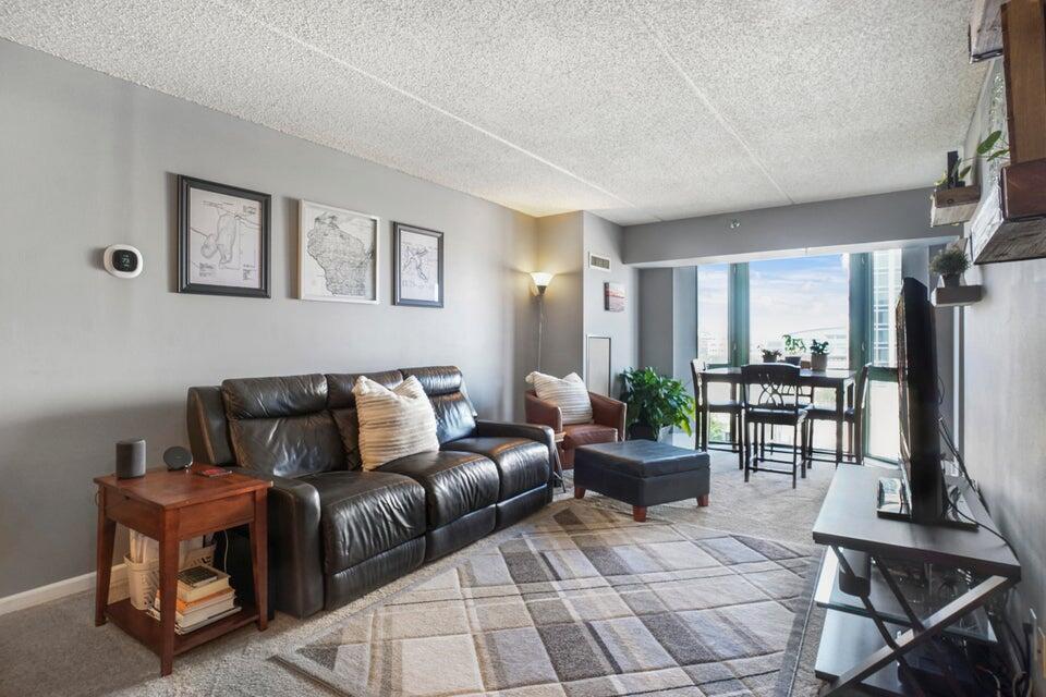 270 East Highland Ave Unit 642  