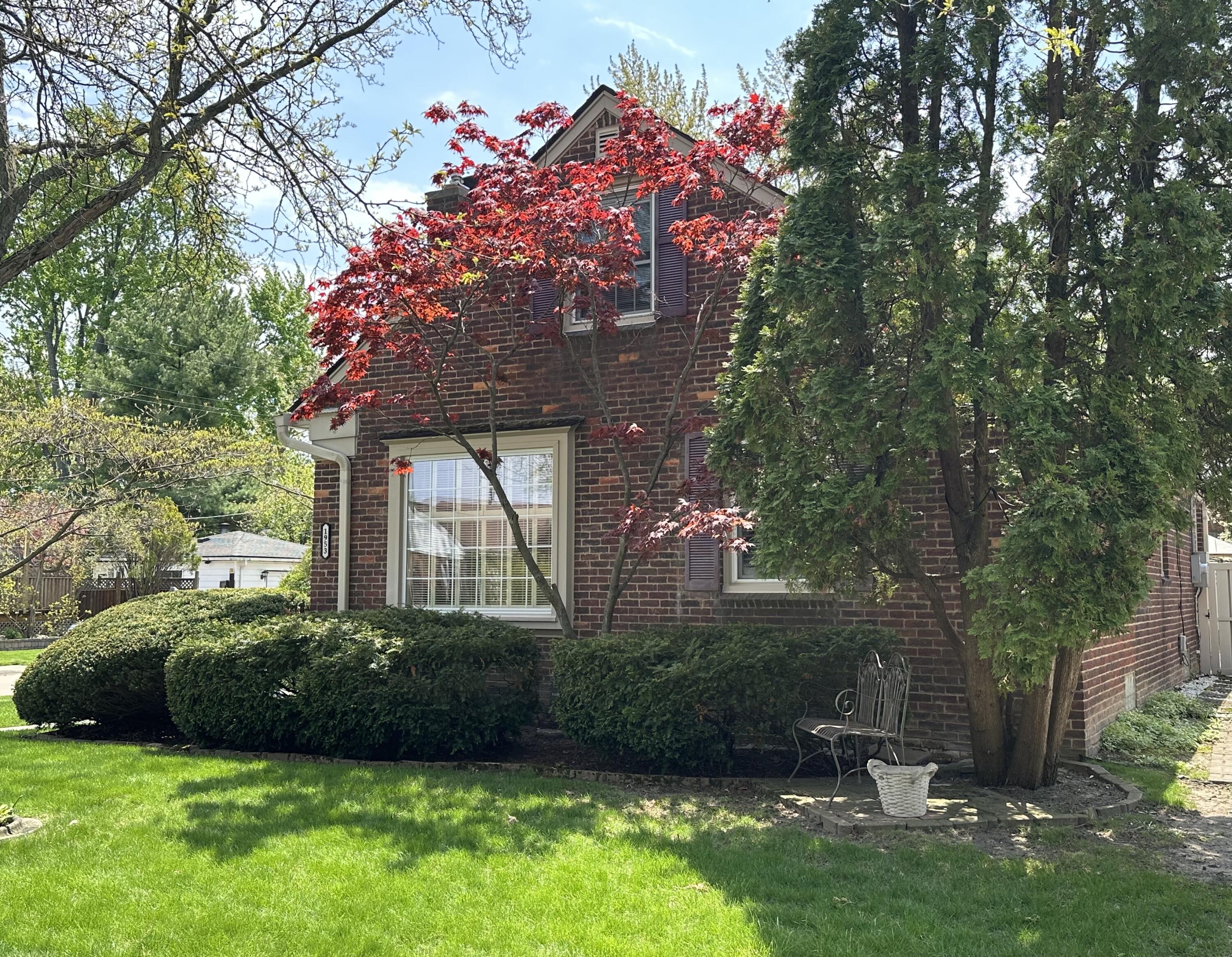 1953 Oxford Road Grosse Pointe, MI 48236 - Photo 5 of 34 Eastern Elevation 2