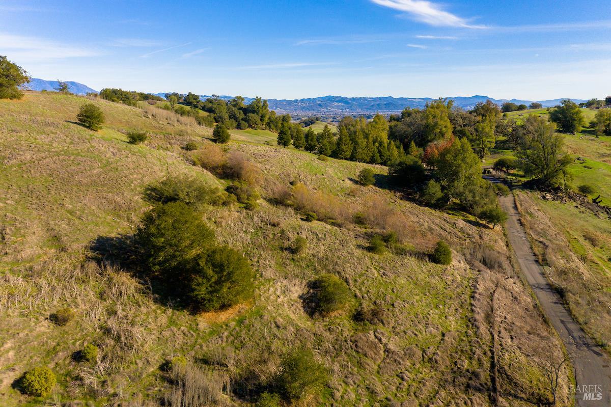 2365 Sweetwater Springs Road Healdsburg, CA 95448 - Photo 35 of 37