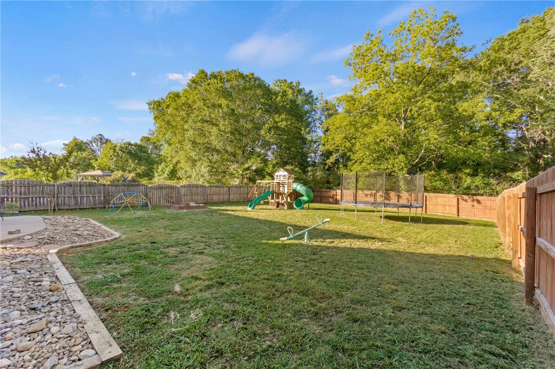 226 Streams Way Anderson, SC 29625 - Photo 23 of 25 Fenced in Yard