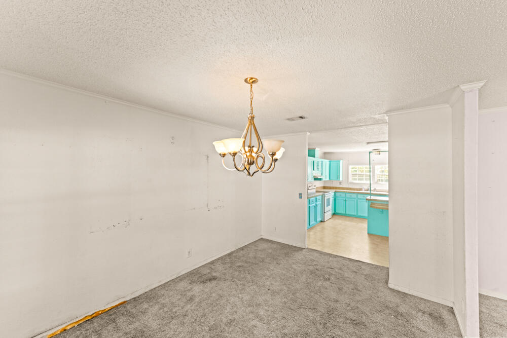 5710 US 90 Lee, FL 32059 - Photo 9 of 38 a view interior of a house an entryway