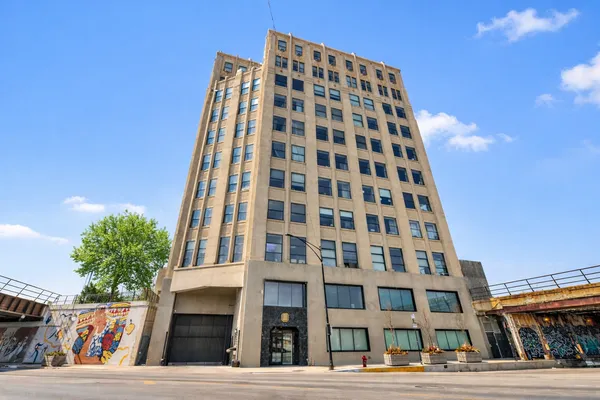 $225,000 | 1550 South Blue Island Avenue, Unit 721, Chicago, IL 60608