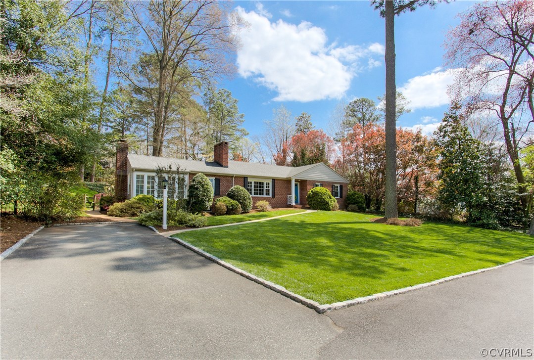 7715 Wood Road Henrico, VA 23229 - Photo 4 of 49 Gallery Image 4