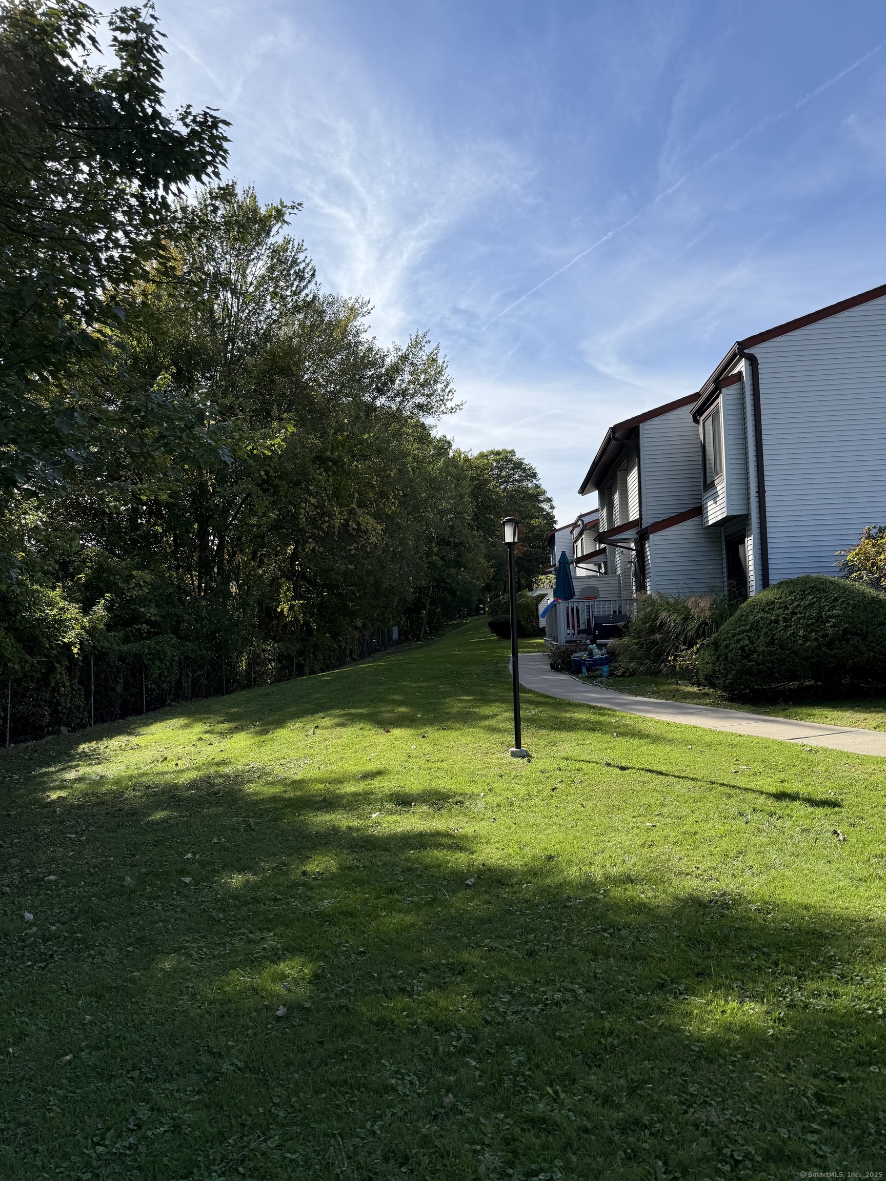 221 Cottonwood Road, Unit 221 Newington, CT 06111 - Photo 1 of 20