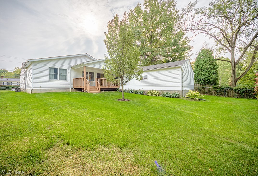 4336 Maplepark Road Stow, OH 44224 - Photo 2 of 6