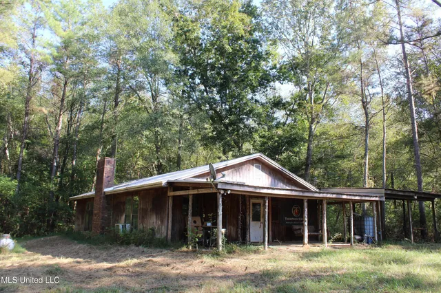 $429,000 | 1200 Harris Chapel Road, Michigan City, MS 38647