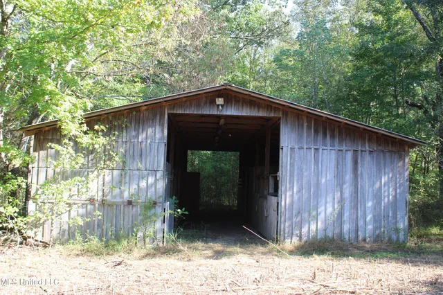 $429,000 | 1200 Harris Chapel Road, Michigan City, MS 38647