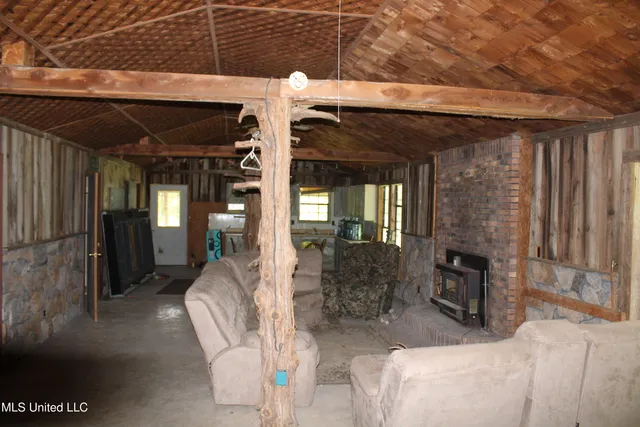 $429,000 | 1200 Harris Chapel Road, Michigan City, MS 38647