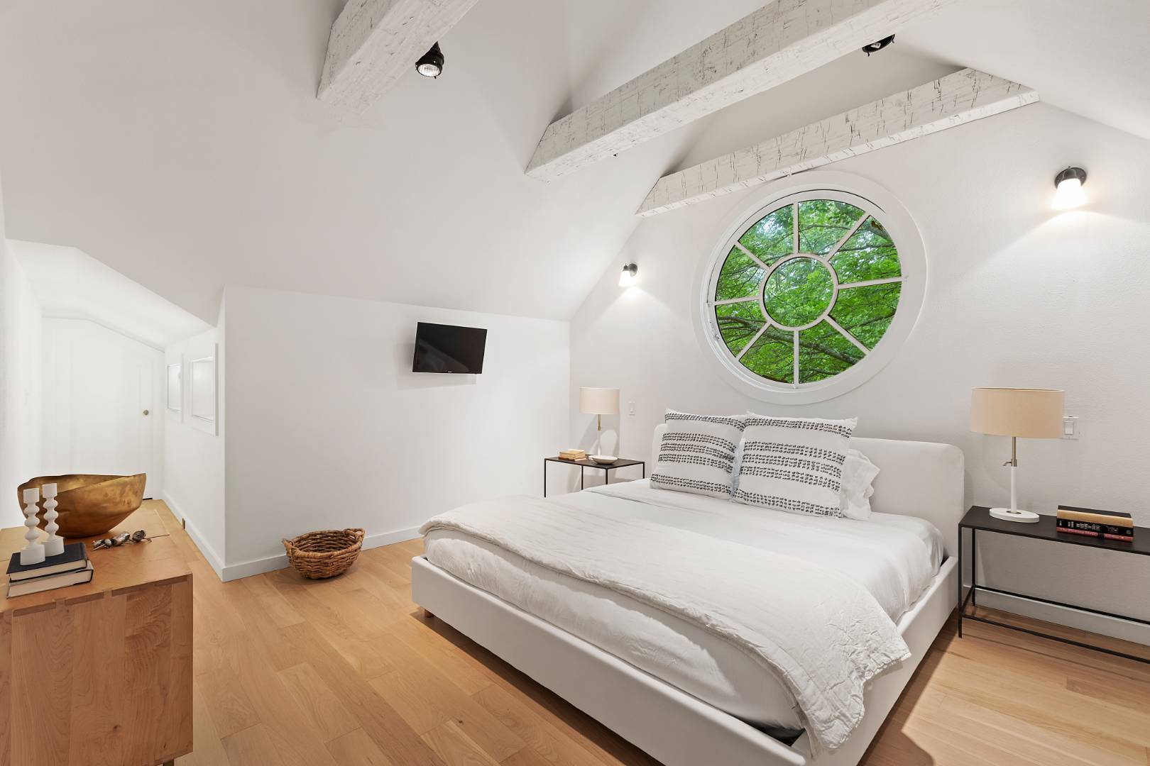 112 Georgica Close Road East Hampton, NY 11937 - Photo 33 of 46 a bedroom with a bed and a mirror