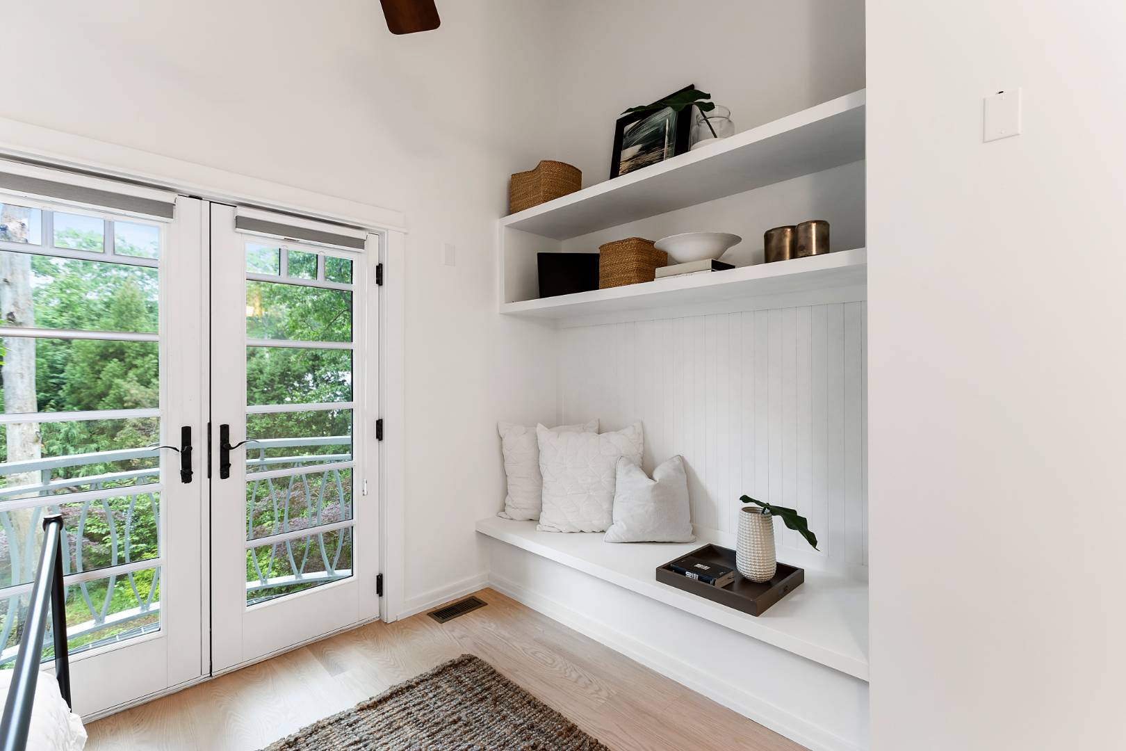 112 Georgica Close Road East Hampton, NY 11937 - Photo 36 of 46 a room with furniture and a window