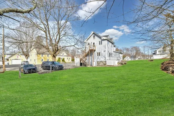 a view of yard with tree s