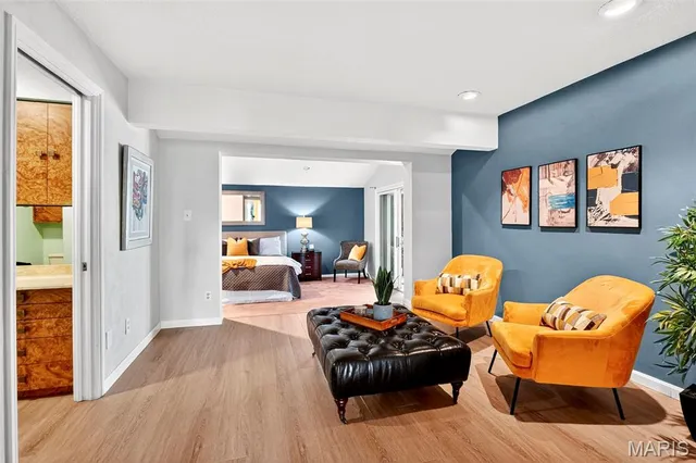 $345,000 | 313 Hazelwood Drive, Alhambra, IL 62001