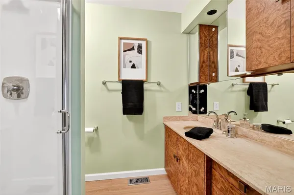 $345,000 | 313 Hazelwood Drive, Alhambra, IL 62001