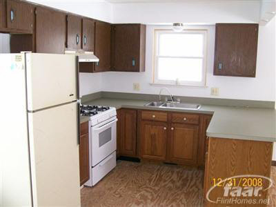 11076 North Latson Road Linden, MI 48451 - Photo 3 of 7 20181300-2.JPG