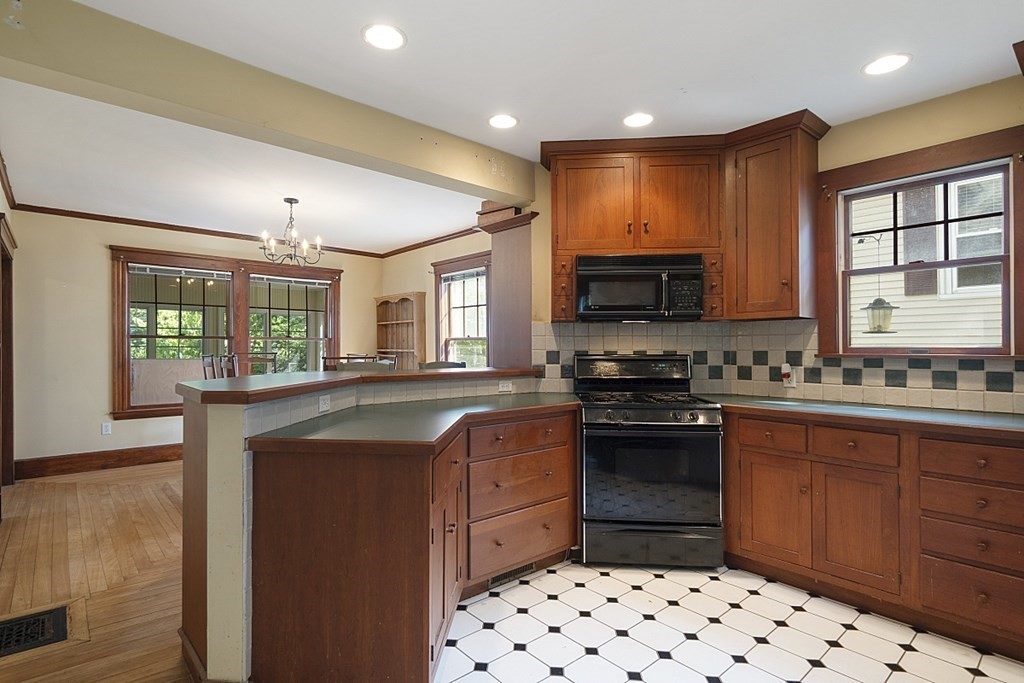 134 Bellevue Road Lynn, MA 01904 - Photo 14 of 36 Gallery Image 14