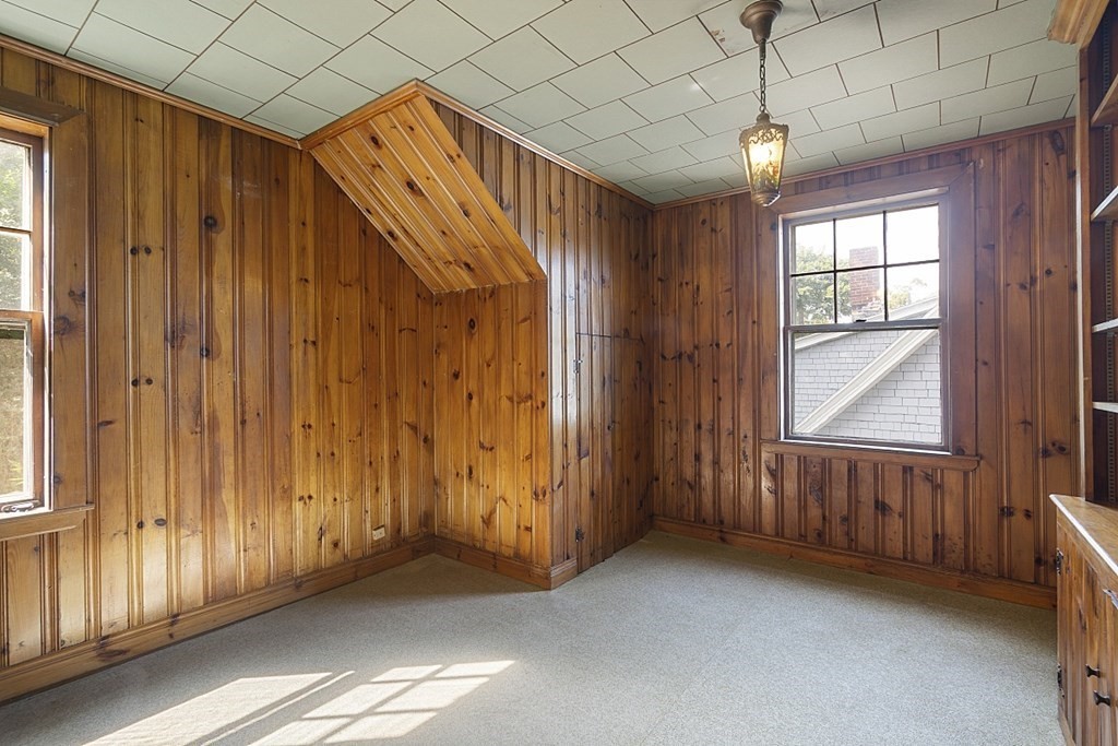 134 Bellevue Road Lynn, MA 01904 - Photo 17 of 36 Gallery Image 17