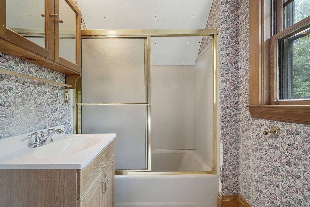 134 Bellevue Road Lynn, MA 01904 - Photo 24 of 36 Gallery Image 24
