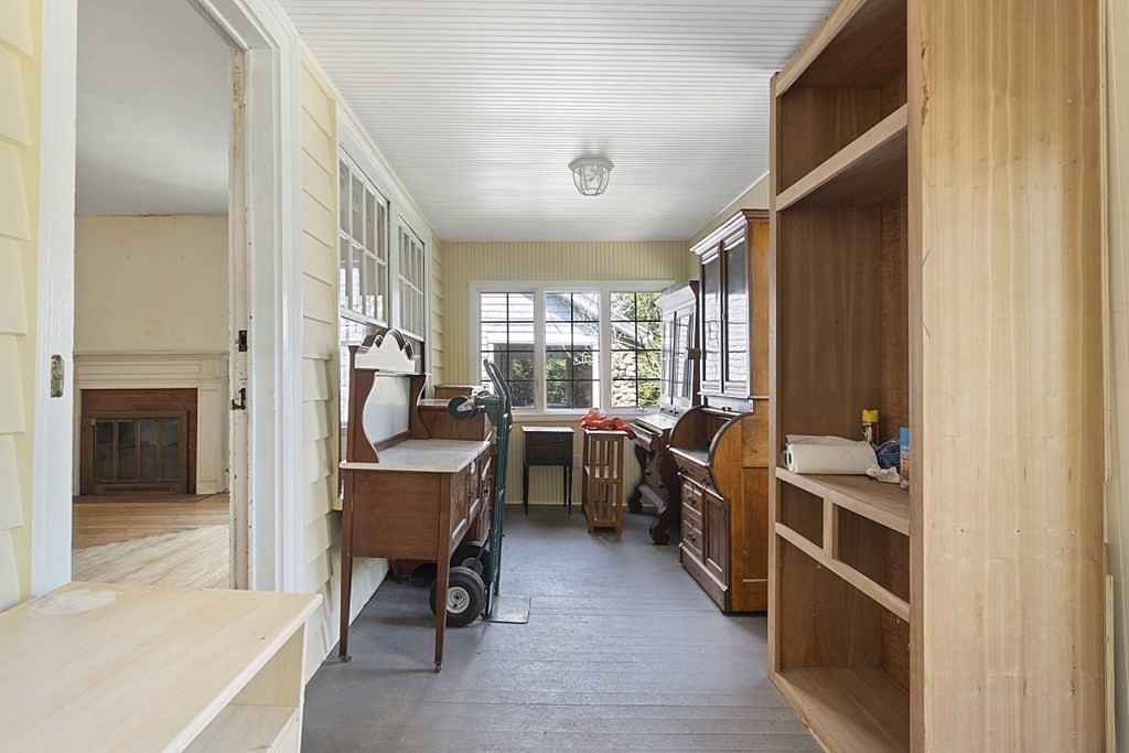 134 Bellevue Road Lynn, MA 01904 - Photo 4 of 36 Gallery Image 4