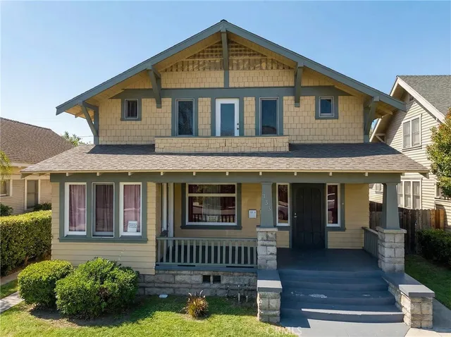 $2,049,000 | 833 Cedar Avenue, Long Beach, CA 90813