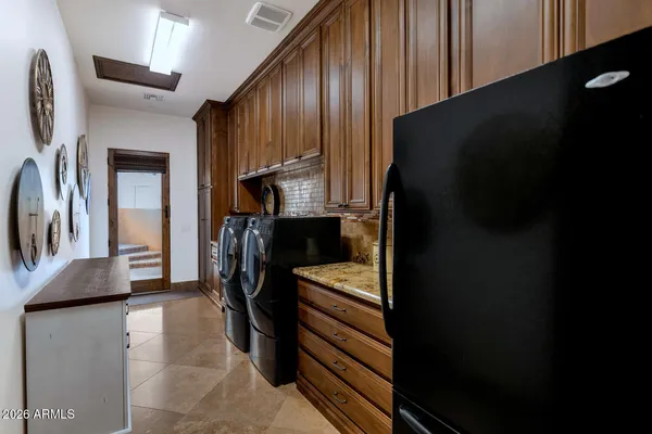 $2,400,000 | 14239 South 14th Street, Phoenix, AZ 85048