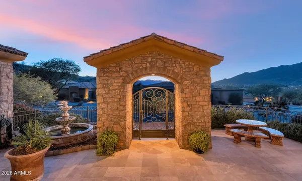 $2,400,000 | 14239 South 14th Street, Phoenix, AZ 85048