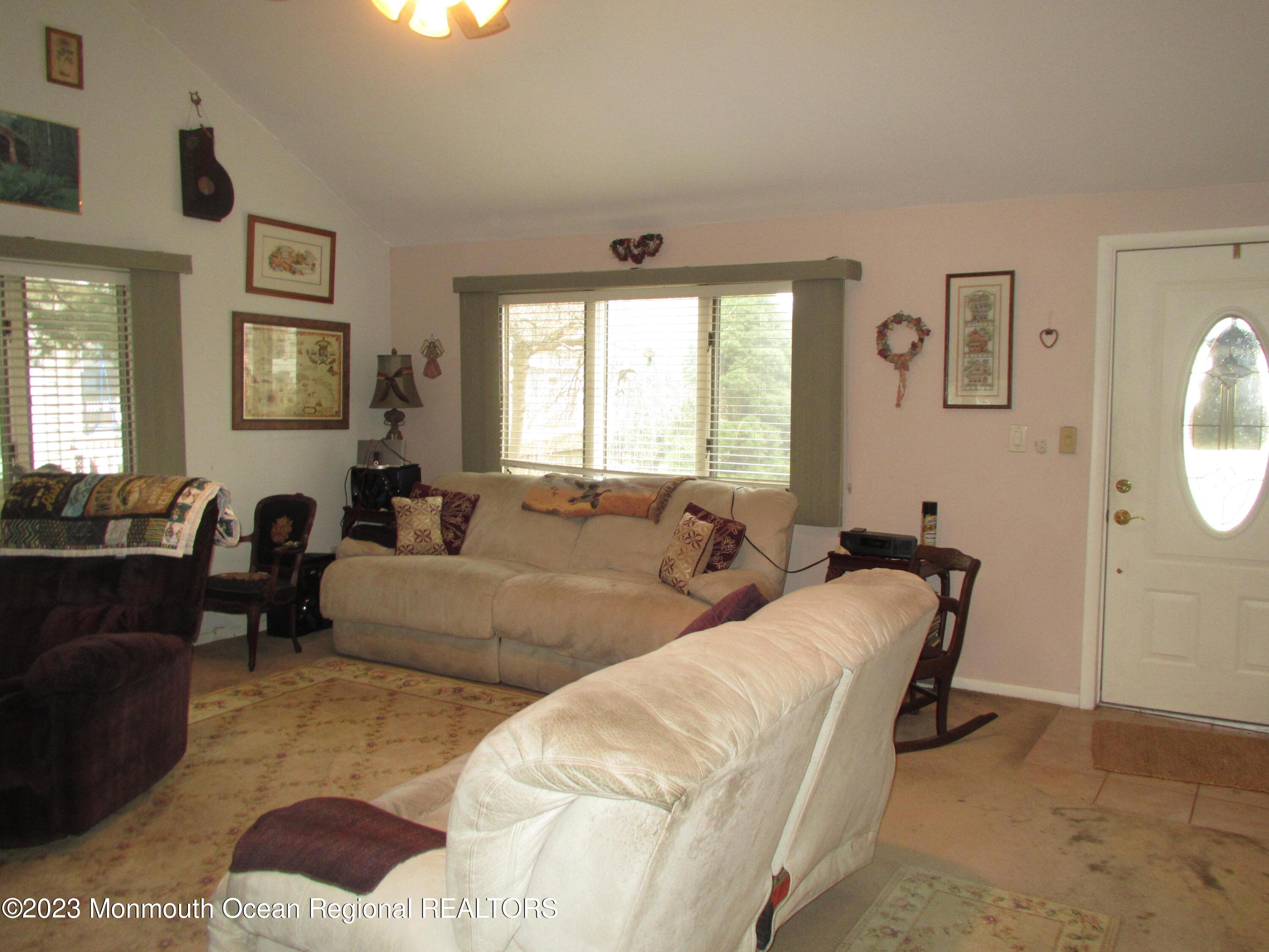 9 Liverpool Road Brick, NJ 08723 - Photo 3 of 24 IMG_4566