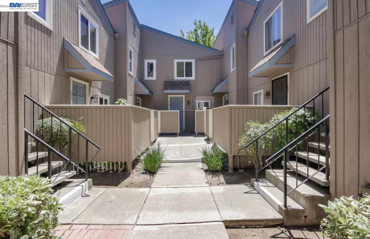 3901 Clayton Road, Unit 23 Concord, CA 94521 - Photo 3 of 32
