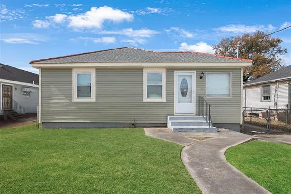 $190,000 | 932 Lebeau Street, Arabi, LA 70032