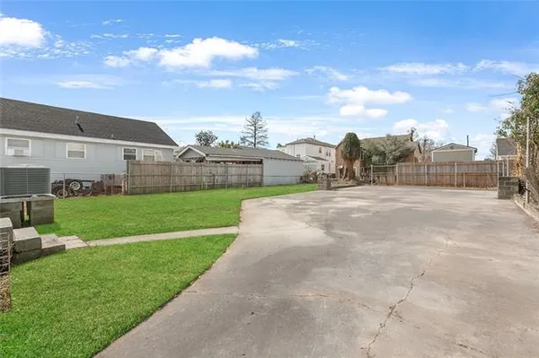 $190,000 | 932 Lebeau Street, Arabi, LA 70032