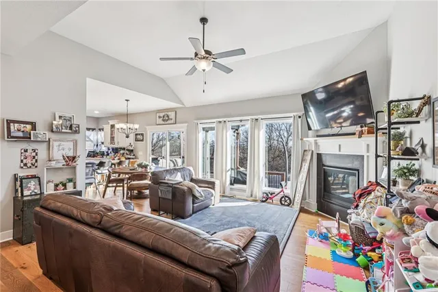 $380,000 | 409 Lilly Lane, Liberty, MO 64068