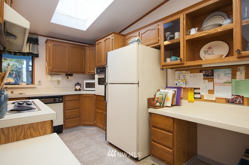 929 241st Place Southwest Bothell, WA 98021 - Photo 6 of 19