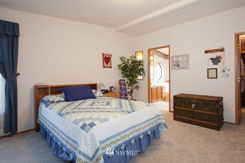 929 241st Place Southwest Bothell, WA 98021 - Photo 7 of 19